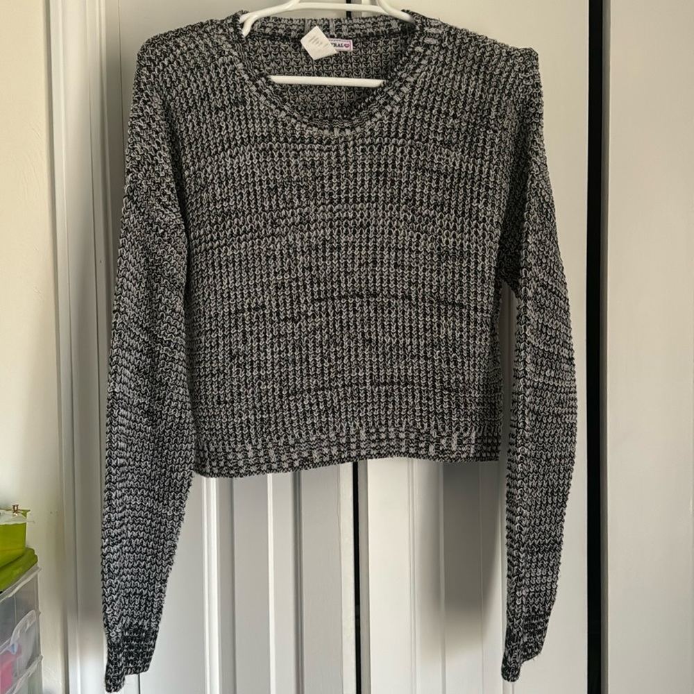 Sweater crop top size small
